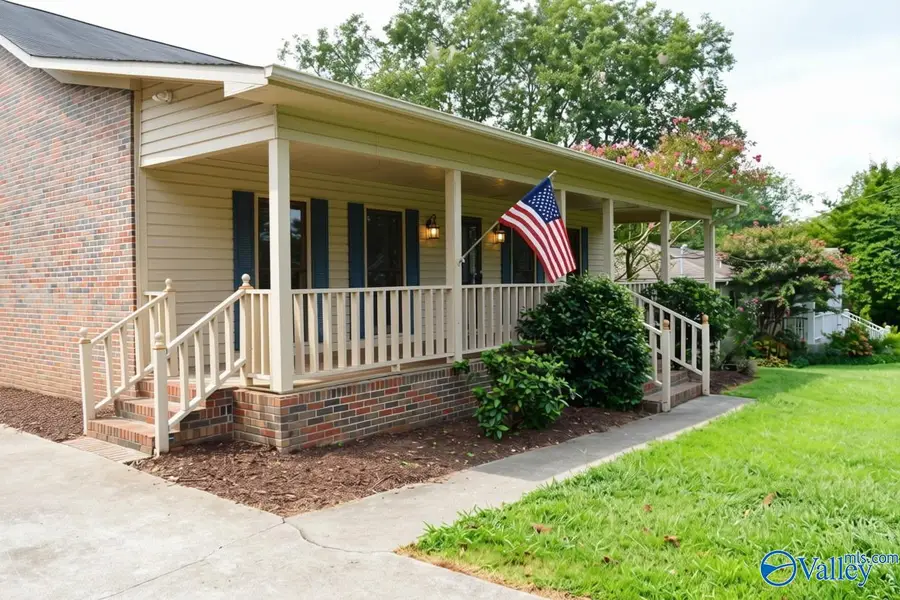 1710 Mccullough Avenue Ne, Huntsville, AL 35801 - #2