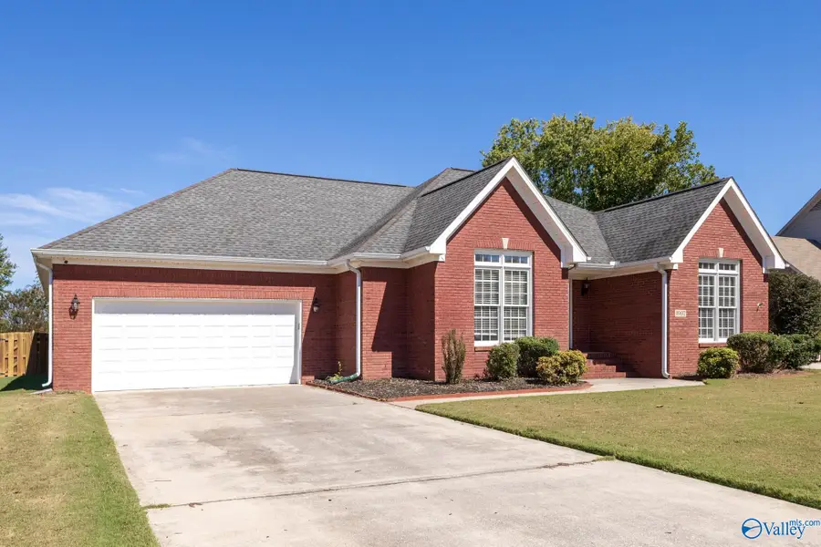 4907 Bridgehampton Road Se, Owens Cross Roads, AL 35763 - #2