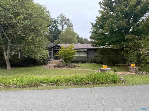 2919 Thompson Circle, Huntsville, AL 35801