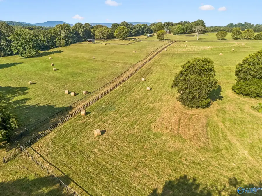 578 Hurricane Creek Road, Gurley, AL 35748 - #2