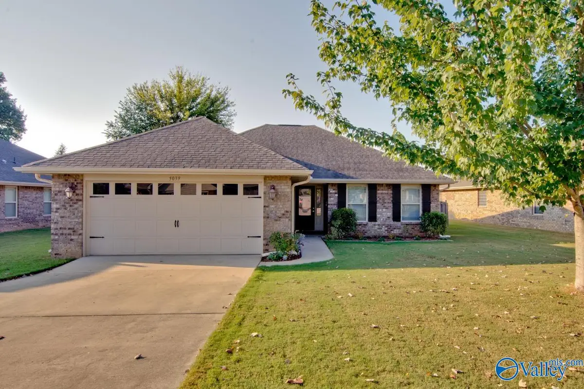 5039 Montauk Trail Se, Owens Cross Roads, AL 35763 - #1