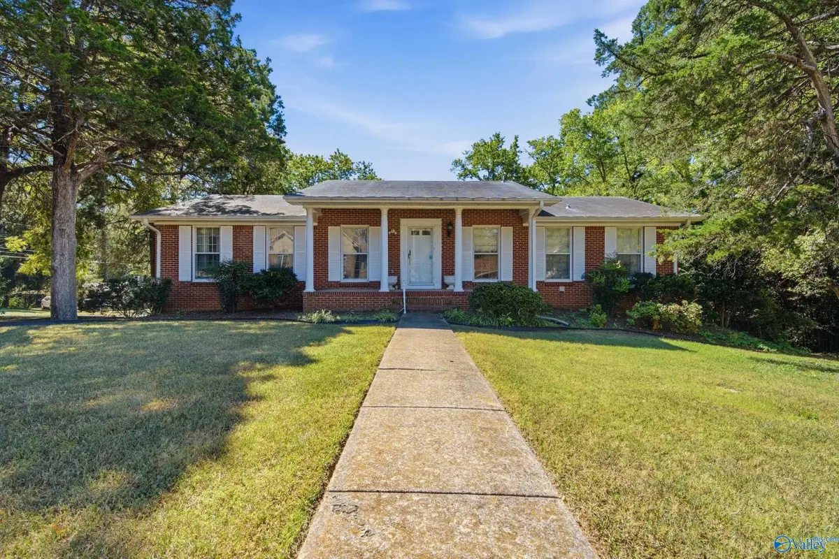 4019 Killarney Drive Nw, Huntsville, AL 35816 - #1
