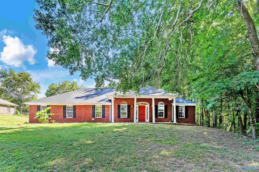 660 Robins Road, Harvest, AL 35749 - #3