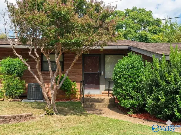 2004 Colony Drive #2004, Huntsville, AL 35802