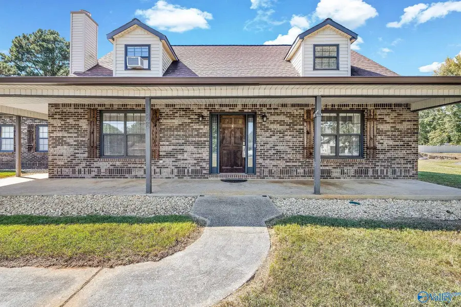 88 Willowbrook Street, Decatur, AL 35603 - #3