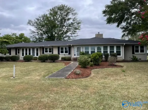 13085 Mooresville Road, Athens, AL 35613