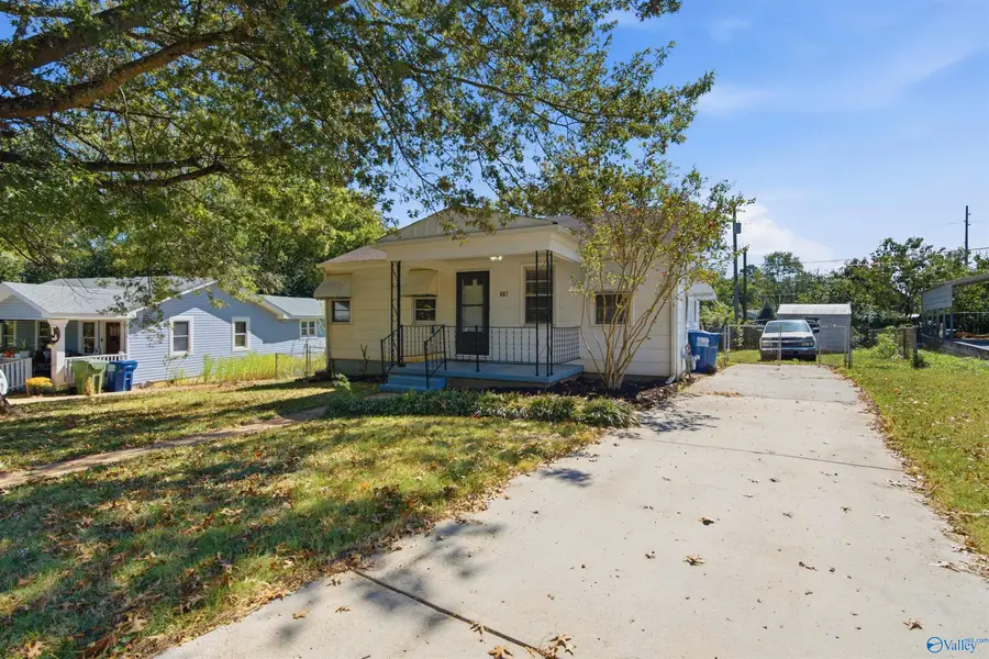 807 Crestline Road Nw, Huntsville, AL 35816 - #2