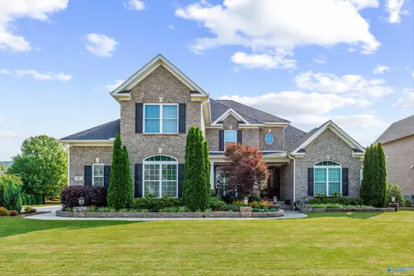 17 Sanders Hill Way, Gurley, AL 35748