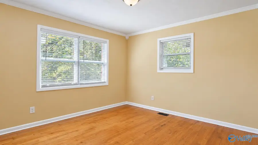 1605 Linwood Street Sw, Hartselle, AL 35640 - #3
