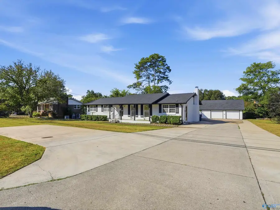 5510 Whitesburg Drive Sw, Huntsville, AL 35802 - #3