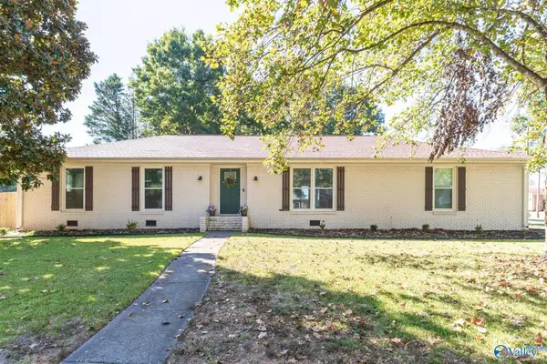 2116 Buckingham Drive Sw, Huntsville, AL 35803