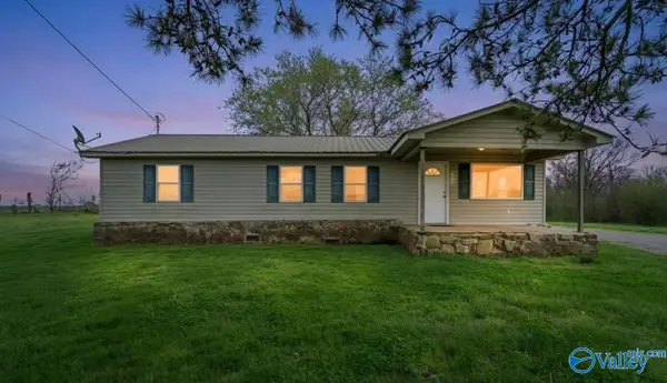 602 Arbor Acres Drive, Albertville, AL 35951