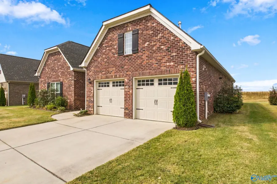 24490 Beacon Circle, Athens, AL 35613 - #3