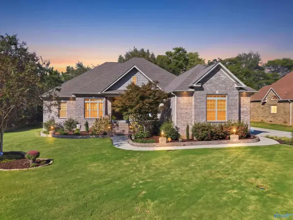 142 Forest Ridge Drive, Huntsville, AL 35806