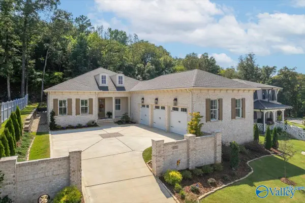 377 Saint Louis Street, Madison, AL 35758