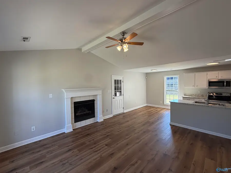 1401 Elizabeth Drive Sw, Hartselle, AL 35640 - #3