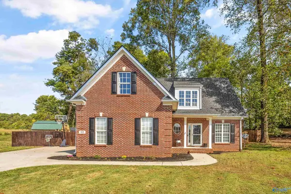 115 Hickory Glen Circle, Huntsville, AL 35811