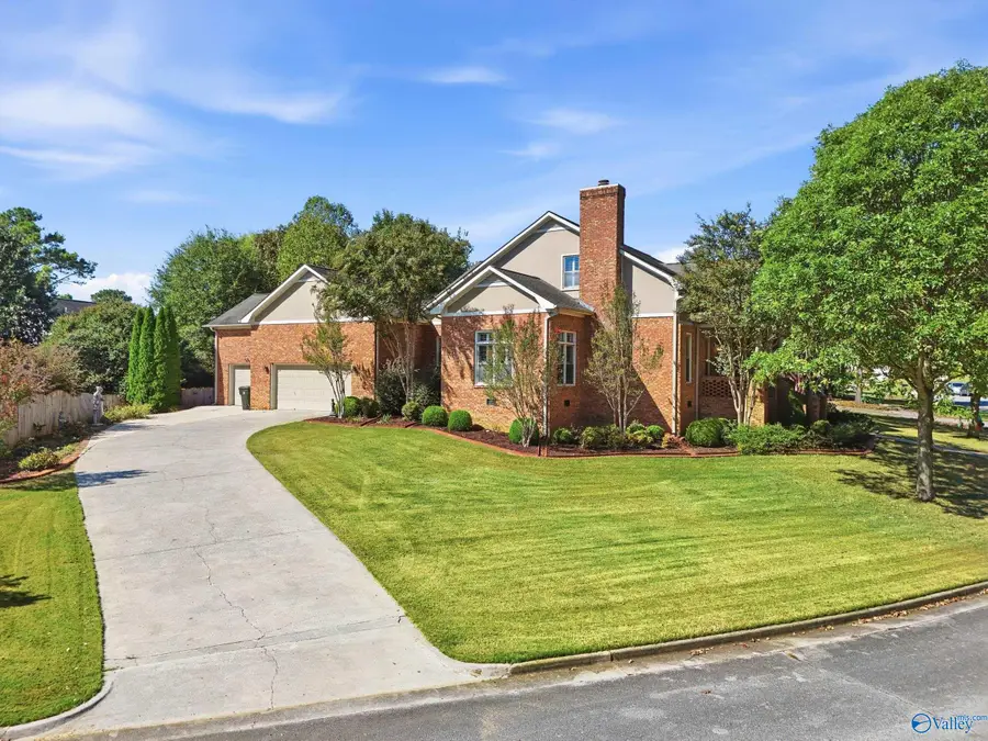 119 Oak Brook Circle, Madison, AL 35758 - #2