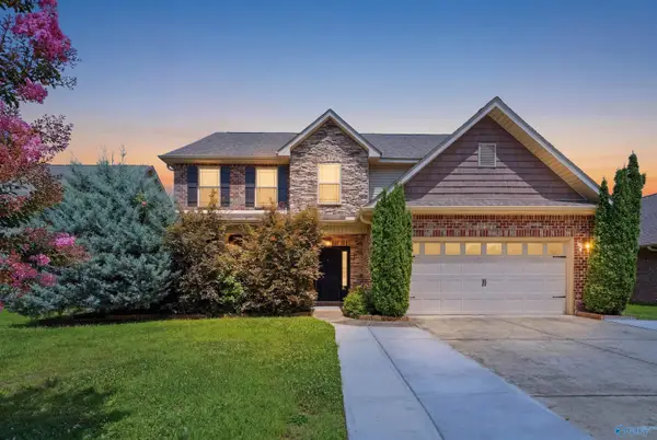3011 Magnolia Leaf Circle, Owens Cross Roads, AL 35763