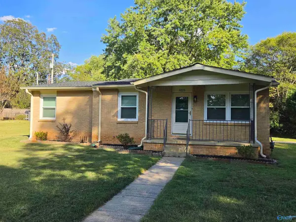 3223 Montrose Street, Huntsville, AL 35805