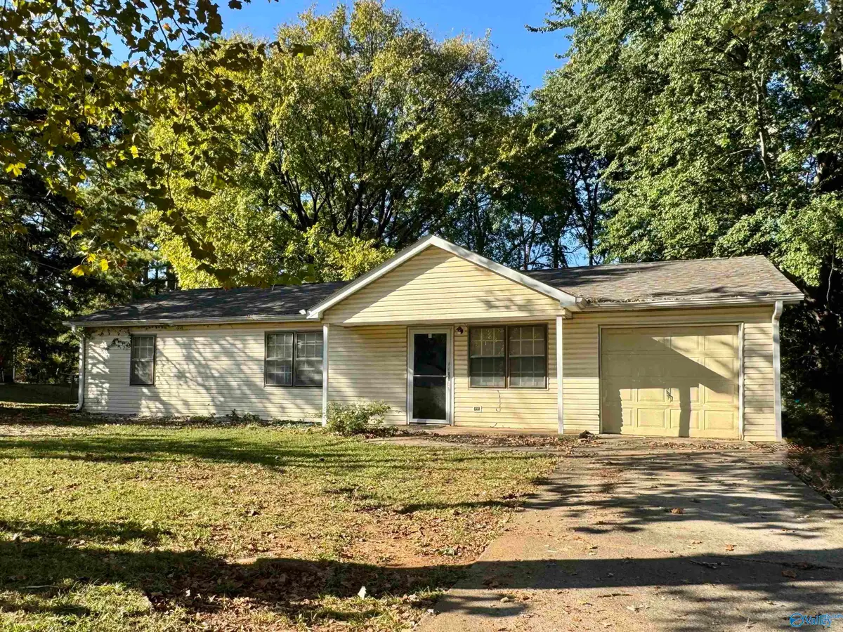 3203 Gayhart Drive Nw, Huntsville, AL 35810 - #1