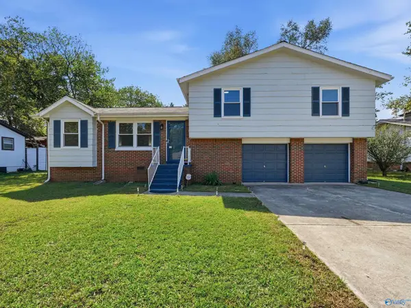 4045 Knollbrook Drive Nw, Huntsville, AL 35810