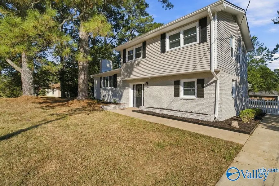 3208 Rees Avenue Nw, Huntsville, AL 35816 - #2