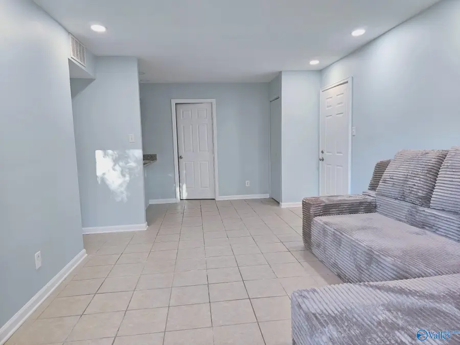 2940 Hood Road Sw #E, Huntsville, AL 35805 - #3
