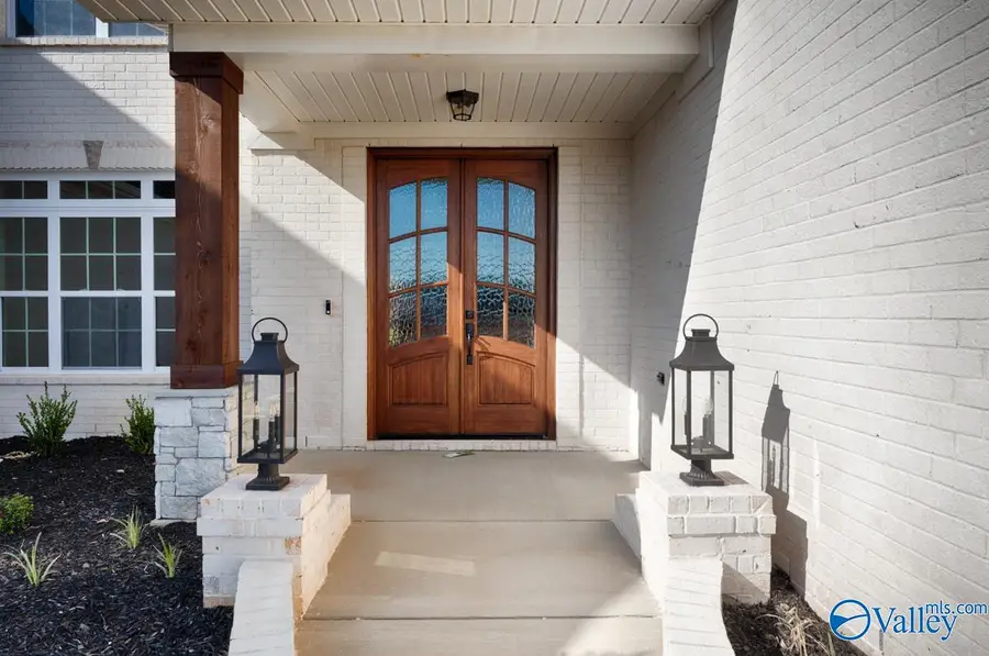 10 Scenic Loop Road, Huntsville, AL 35803 - #2