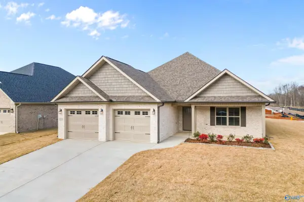 104 Buck Crossing Drive, Toney, AL 35773