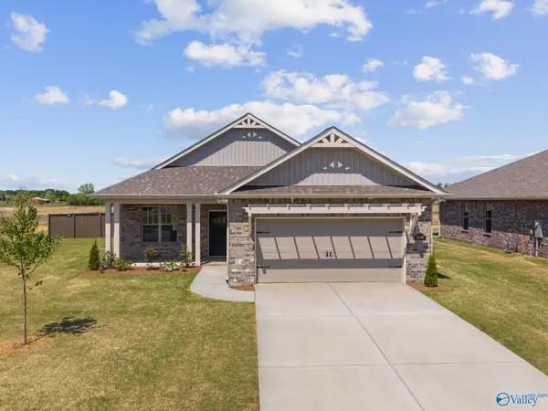 1045 Starling Drive, Decatur, AL 35603