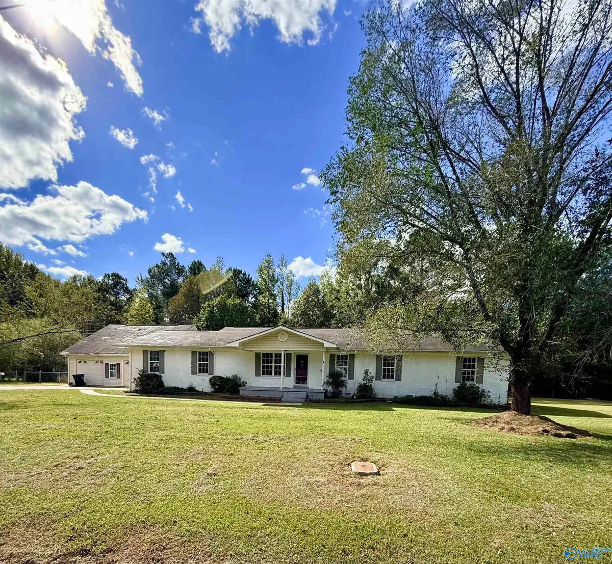 1421 Cove Creek Drive, Glencoe, AL 35905 - #1
