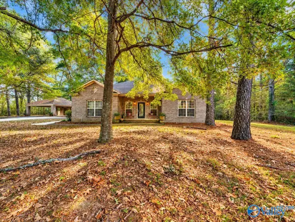 944 County Road 42, Hollywood, AL 35752