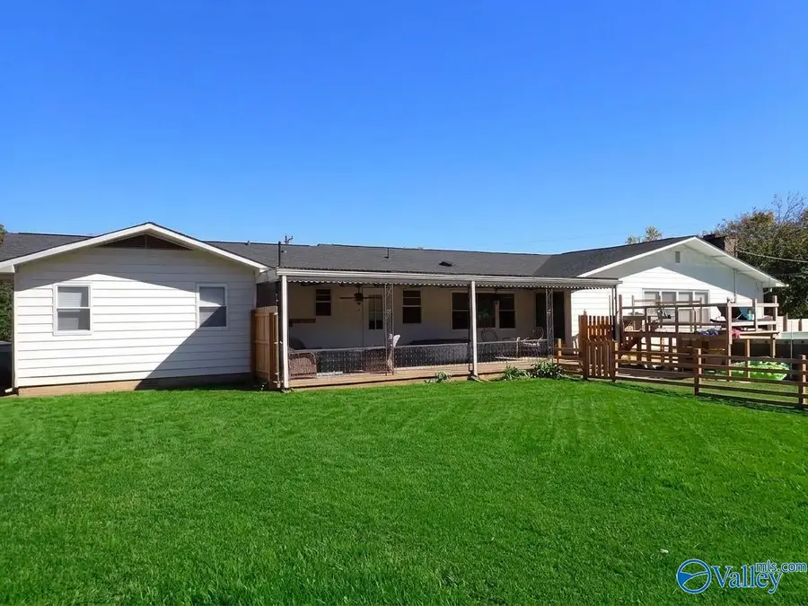 42 Woodland Avenue, Trinity, AL 35673 - #3