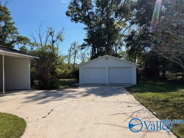 102 Cedar Lane, Moulton, AL 35650 - #3