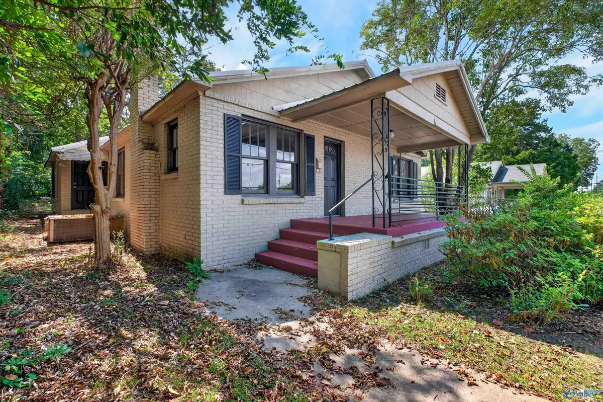 807 Hoke Street, Gadsden, AL 35903 - #1