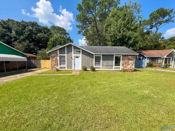 816 Laurie Court, Mobile, AL 36695