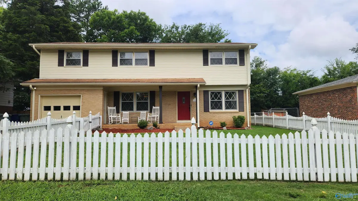 1104472 Hillwood Drive Se, Huntsville, AL 35803 - #1