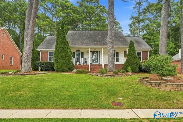 1669 Longleaf Drive Nw, Huntsville, AL 35806