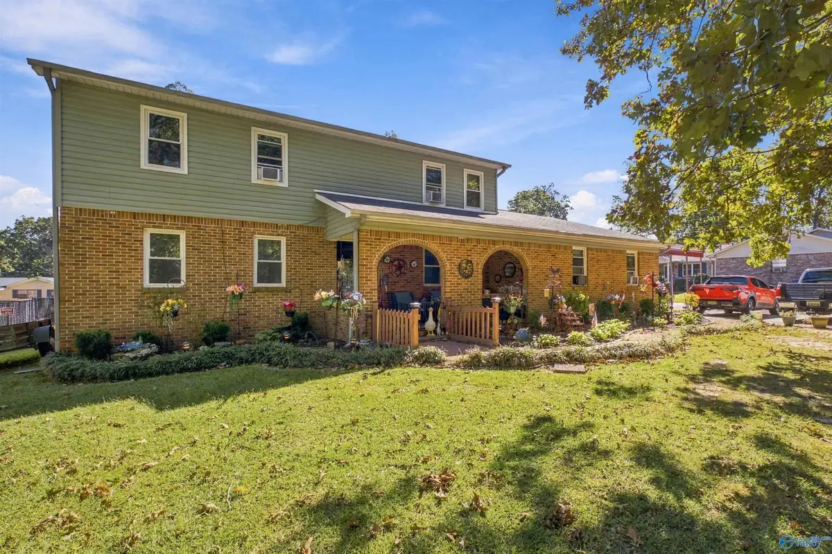 501 Shane Lane, Rainbow City, AL 35906 - #1