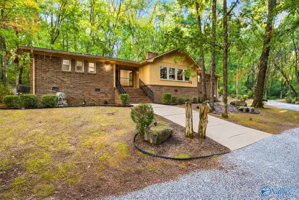 5808 Columbian Lane Ne, Huntsville, AL 35811
