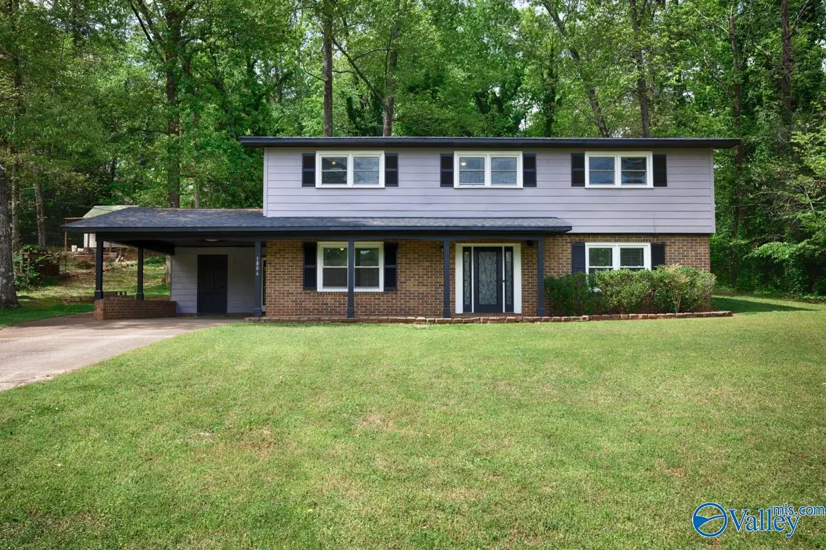 1806 Becky Lane, Scottsboro, AL 35769 - #1