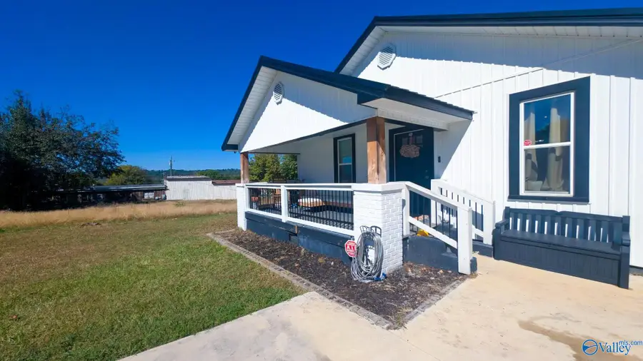 106 Maitre Street, Gadsden, AL 35904 - #3