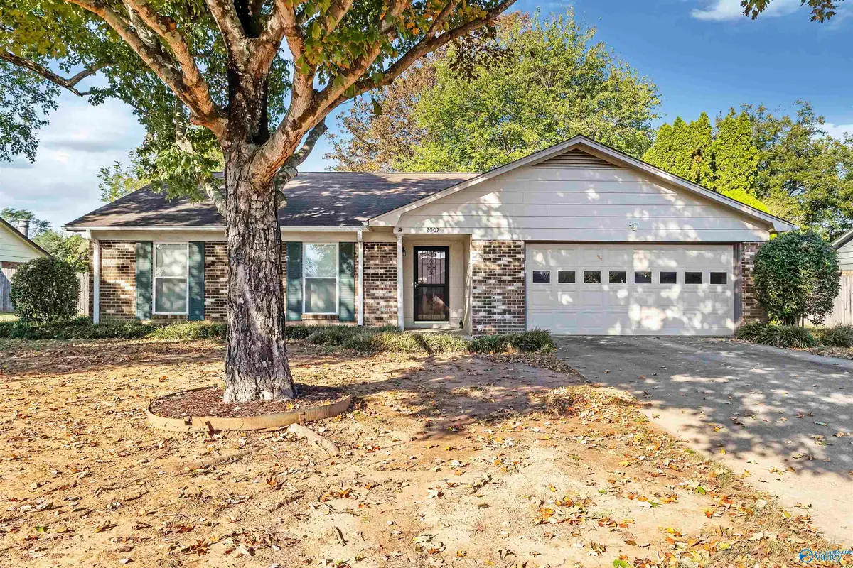 2007 Franklin Avenue Sw, Decatur, AL 35603 - #1