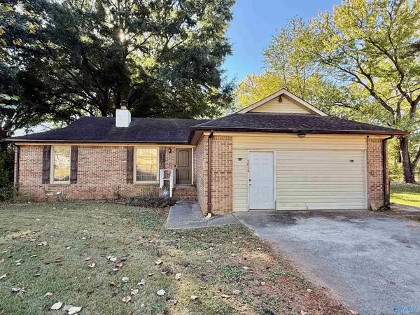 5016 Shaun Circle, Huntsville, AL 35811