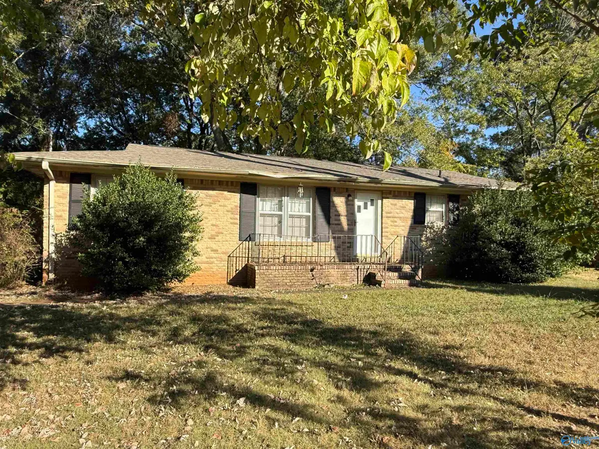 3210 NW Overhill Street, Huntsville, AL 35810 - #1
