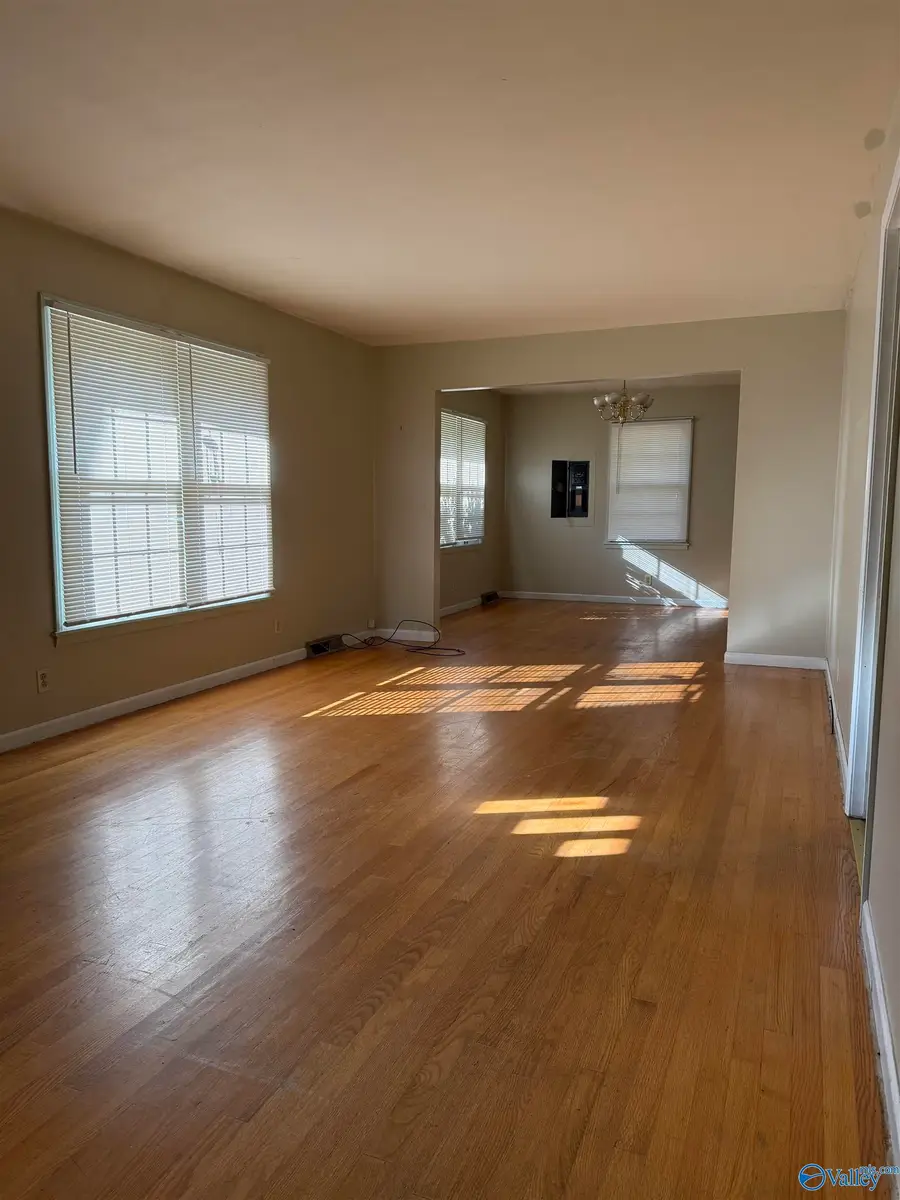 3210 NW Overhill Street, Huntsville, AL 35810 - #3