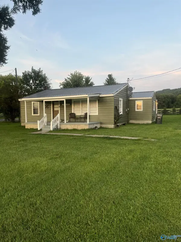 148 N Robinson Road, Hartselle, AL 35640