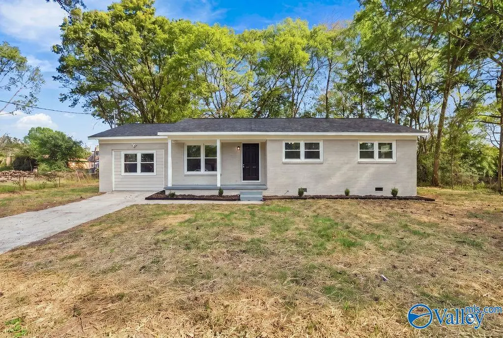 3506 Lois Lane Nw, Huntsville, AL 35810 - #1