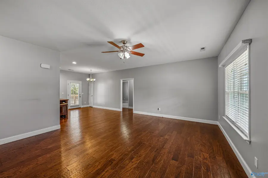 23 Michael Circle Ne, Fort Payne, AL 35967 - #3